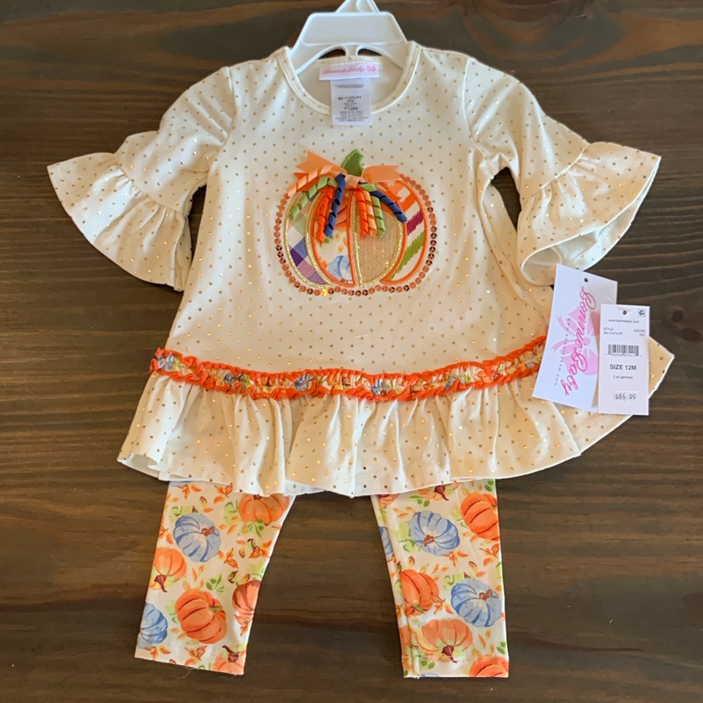 NWT Bonnie Baby Pumpkin outfit. 12mo.